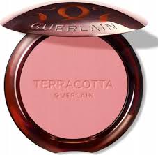Guerlain Terracotta Blush – Shade 00 is a soft pink blush, perfect for fair to light-medium olive beauties.